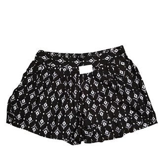 BLACK PEACOCK  LADYSHORT