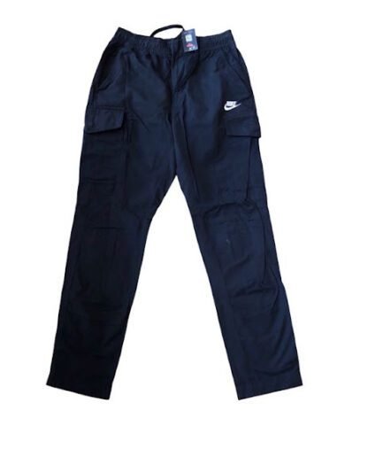 BLACK NIKE CARGO PANT