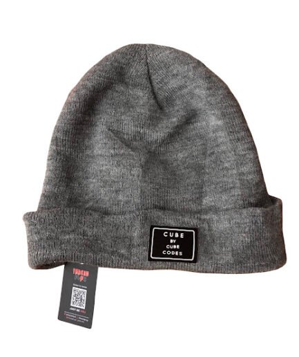 GREY CUBE BEANIE